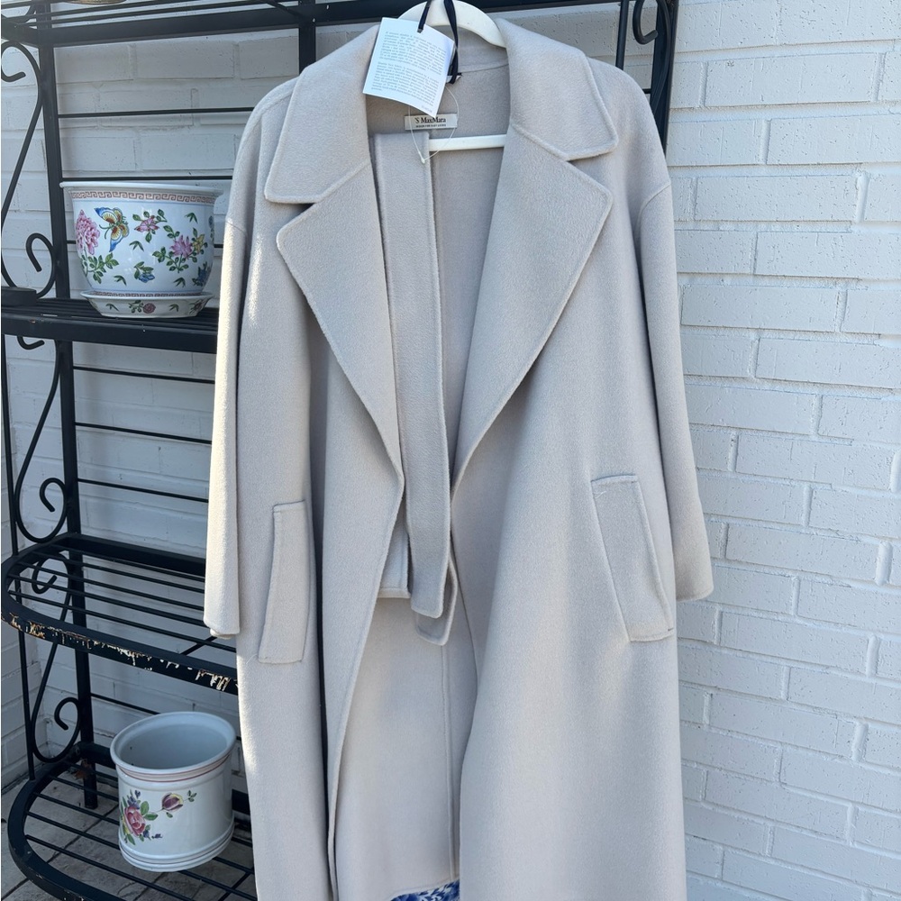 MaxMara Soft Bone/Ecru/greige Wool Coat. - Picture 10 of 12